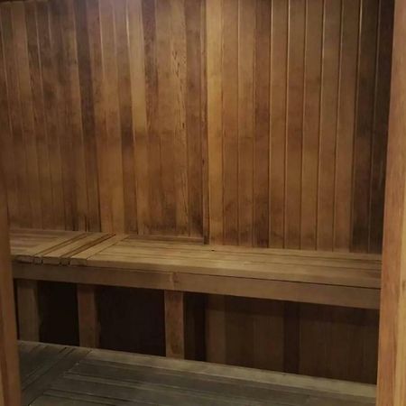 30 Off Lake View Property Heart Of Downtown トロント エクステリア 写真